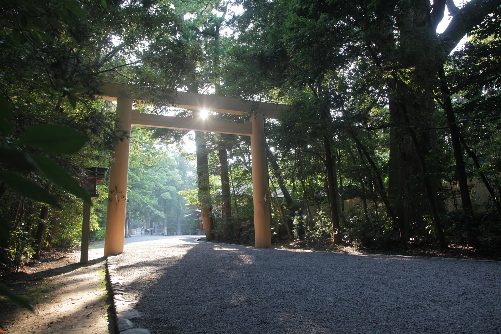 iseji-kumano-spiritual-walk-isejingu-shrine-01