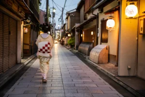 hj-kyoto-cycling-golden-pavilion-geisha-day1-04-gion-maiko-geisha-1